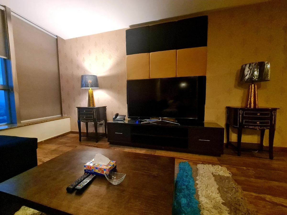 Апартаменты Royal Residencia Centaurus Исламабад Экстерьер фото